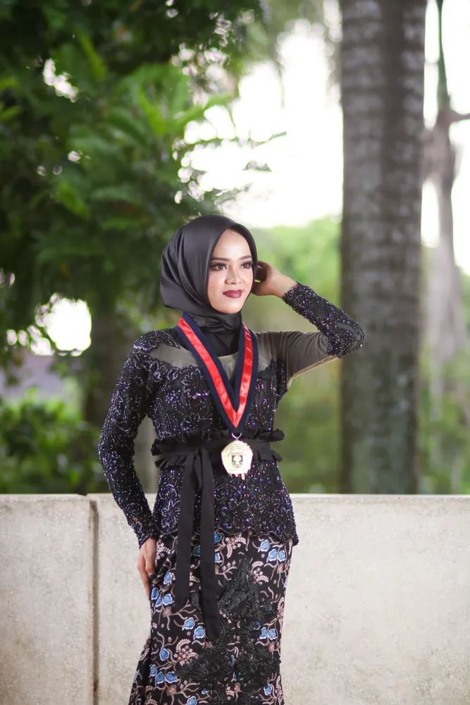 Wisuda 1